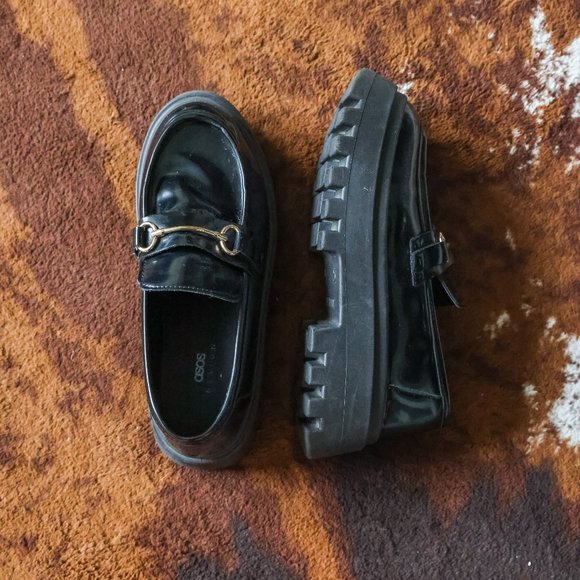 ASOS DESIGN Miller chunky loafers in black - Picture 5 of 7